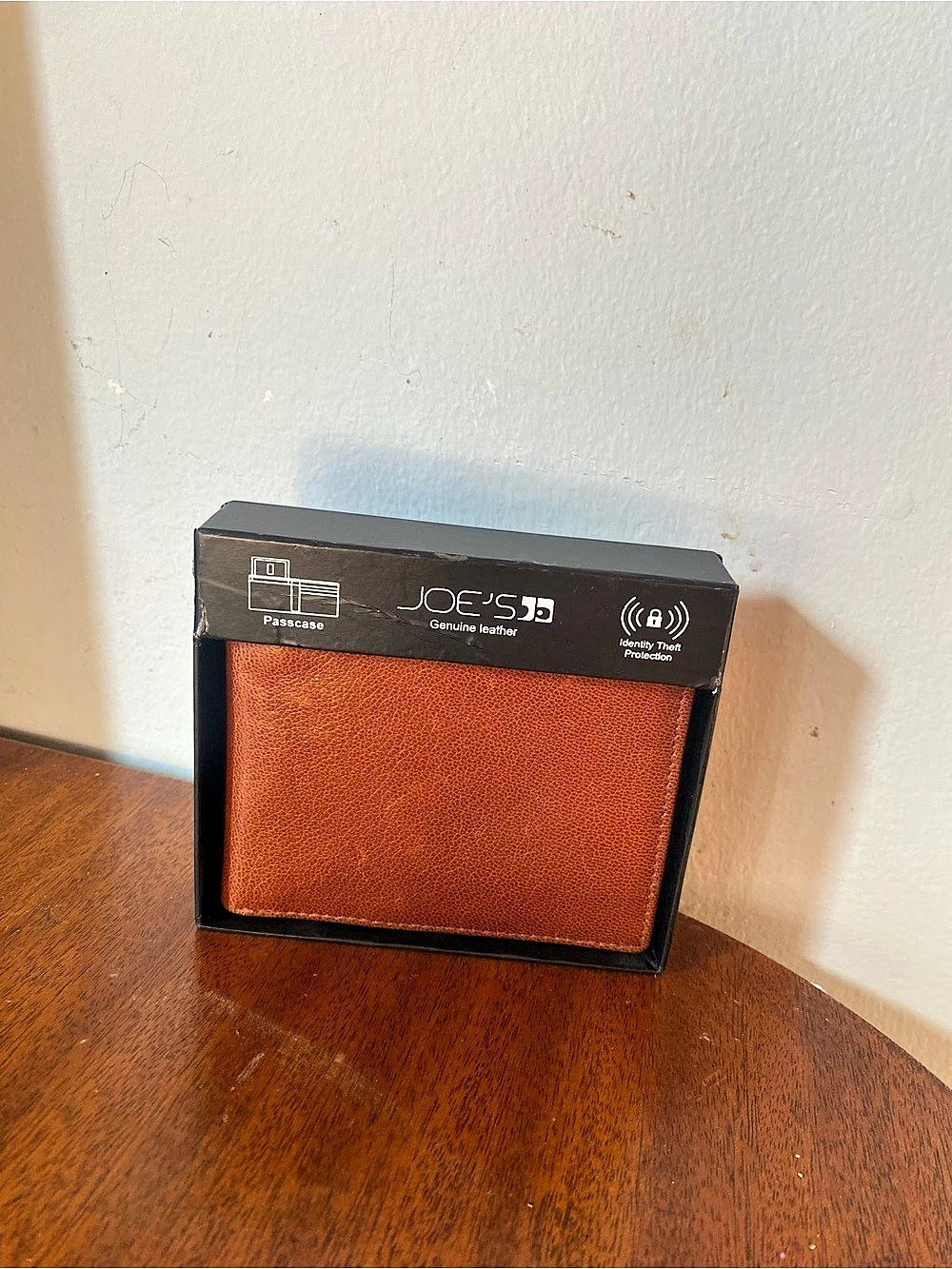 JOE'S Leather Bifold Wallet in Brown NWT